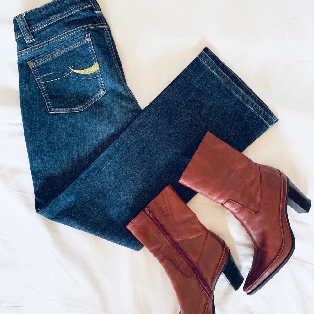 Dkny East Village Straight Leg Blue Jeans